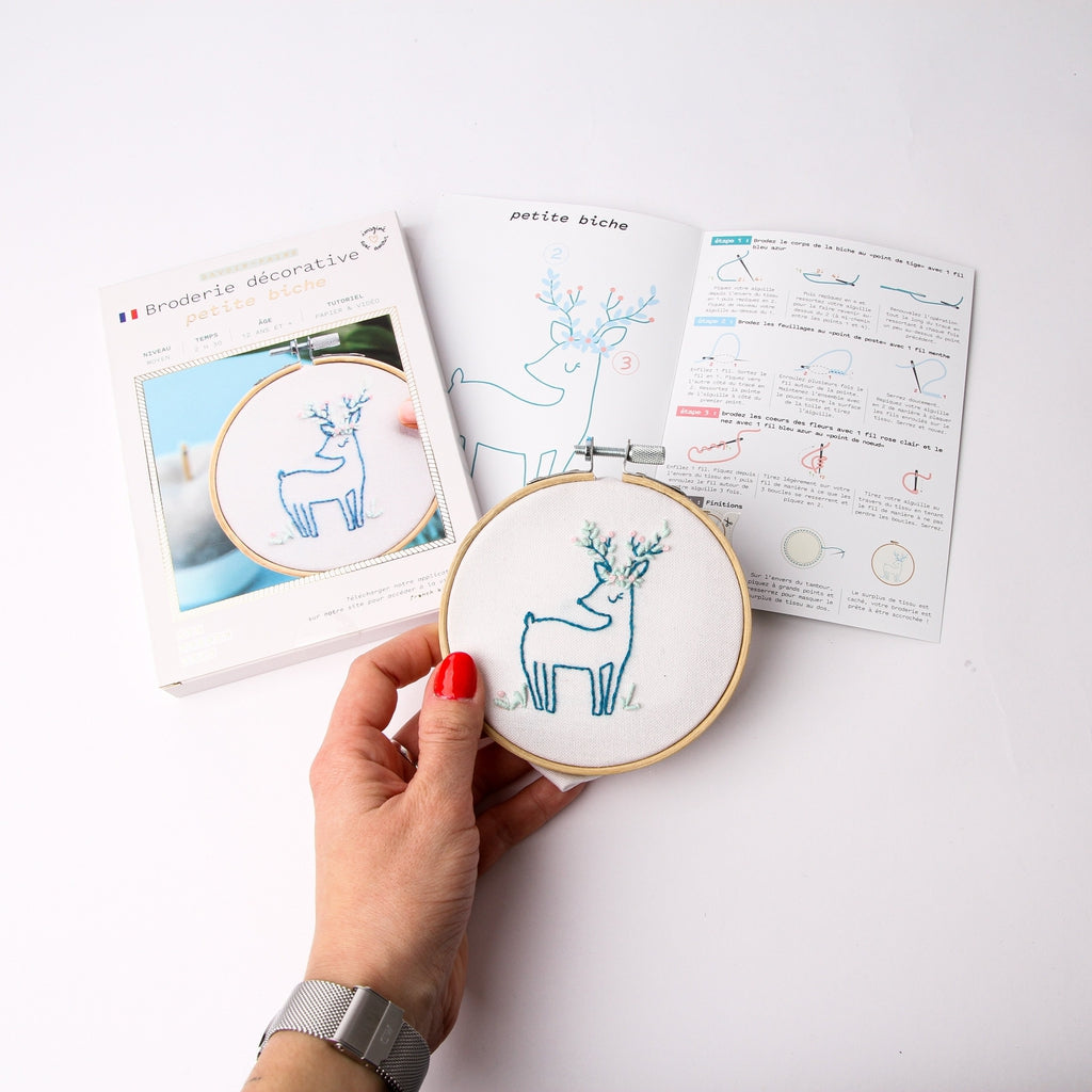 FRENCH'KITS - BRODERIE DÉCORATIVE - PETITE BICHE