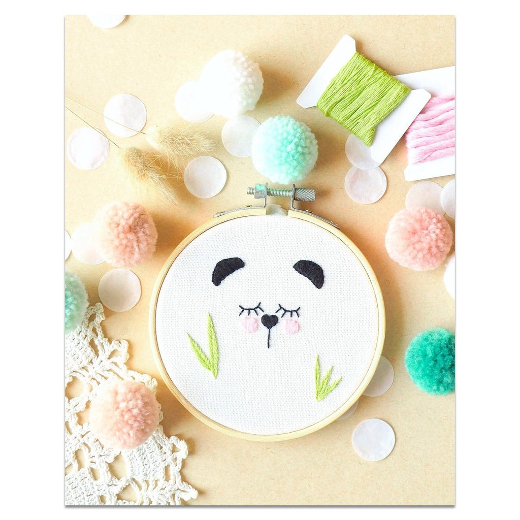 FRENCH KITS - BRODERIE DÉCORATIVE - TENDRE PANDA