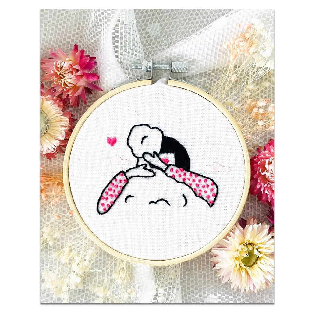 FRENCH KITS - BRODERIE DÉCORATIVE - TU ME MANQUES