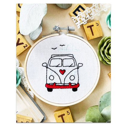 FRENCH KITS - BRODERIE DÉCORATIVE - ROAD TRIP EN VAN
